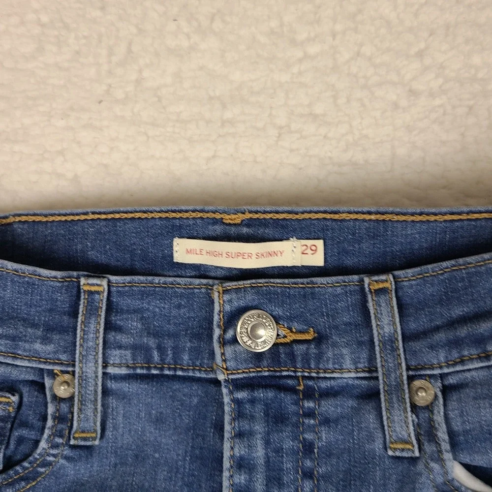 Levi's Jeans Womens 29x30 Blue Mile high Super Skinny Fray Medium Wash‎ Denim